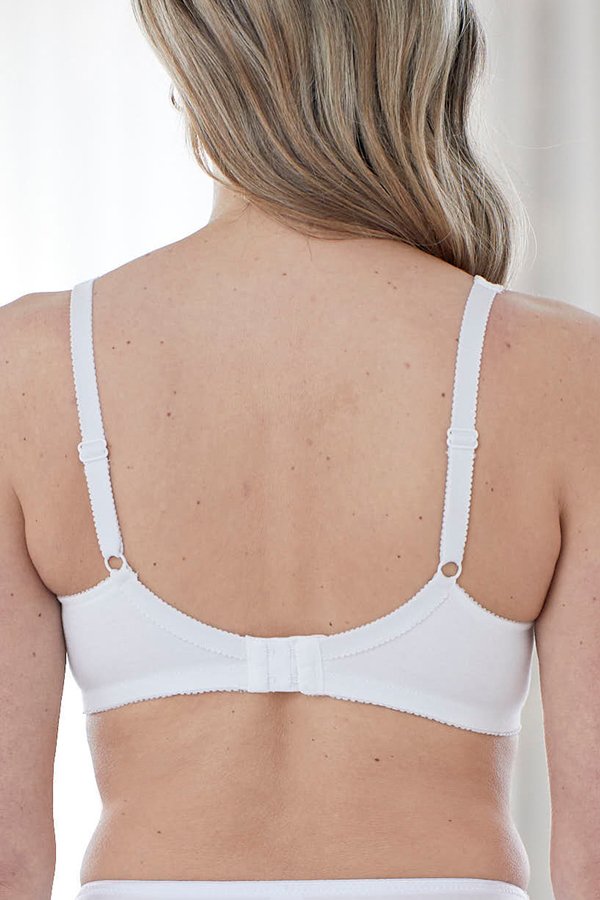 Bestform Unlined Wireless Cotton Bra with Seamed Cups - White - source image 54909