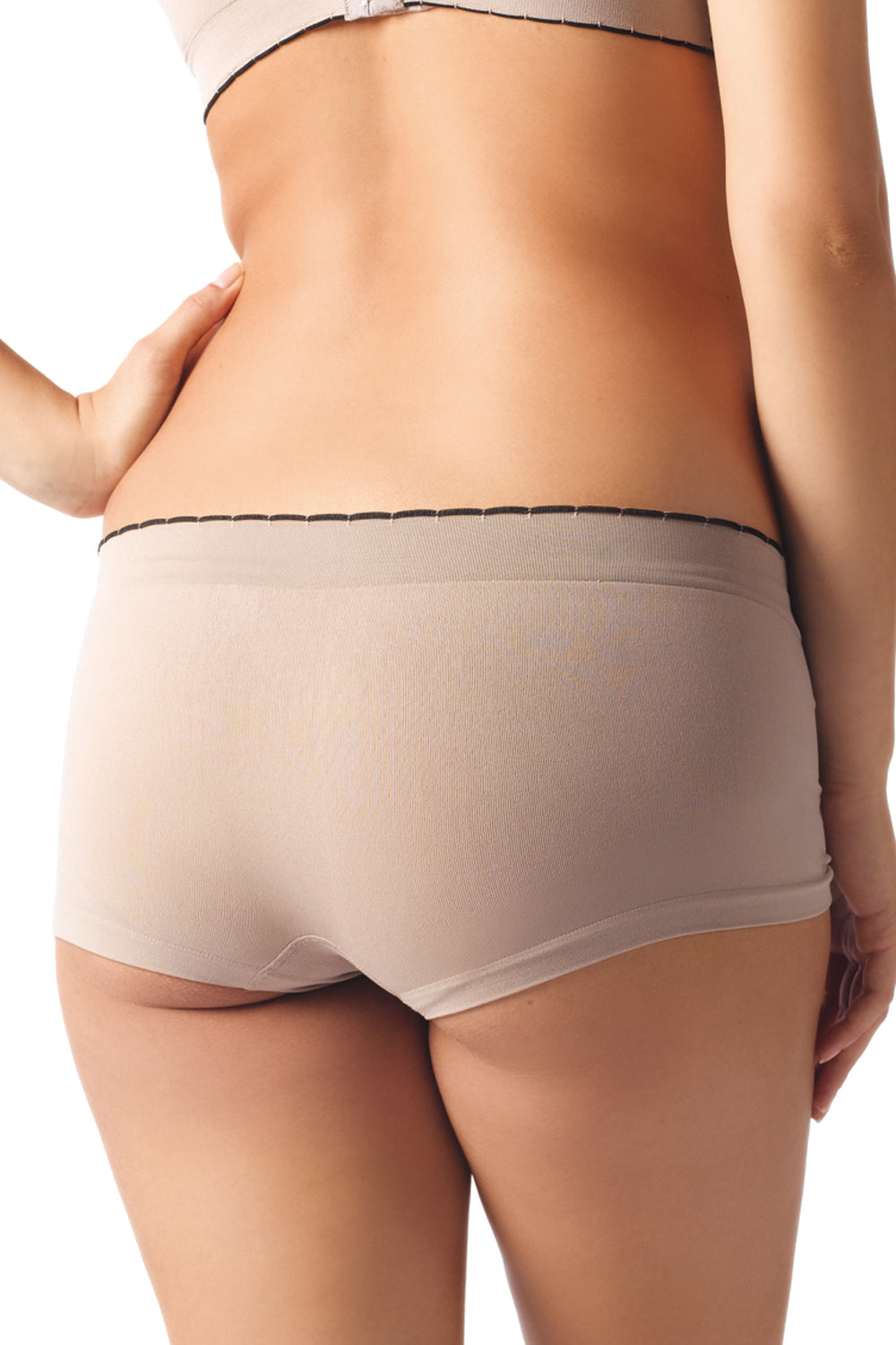 Cache Coeur Seamless Maternity Shorts Illusion - Beige - source image 21246