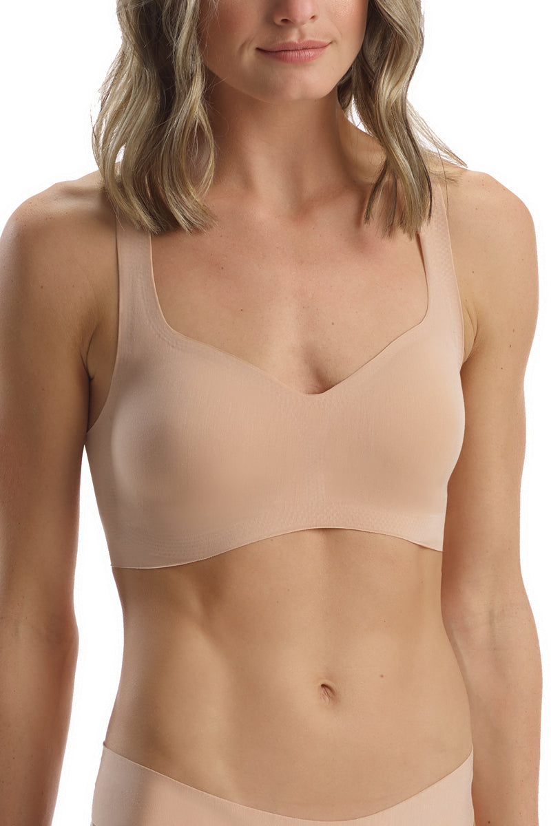 Commando Butter Soft-Support Racerback Bralette - Beige - source image 57008
