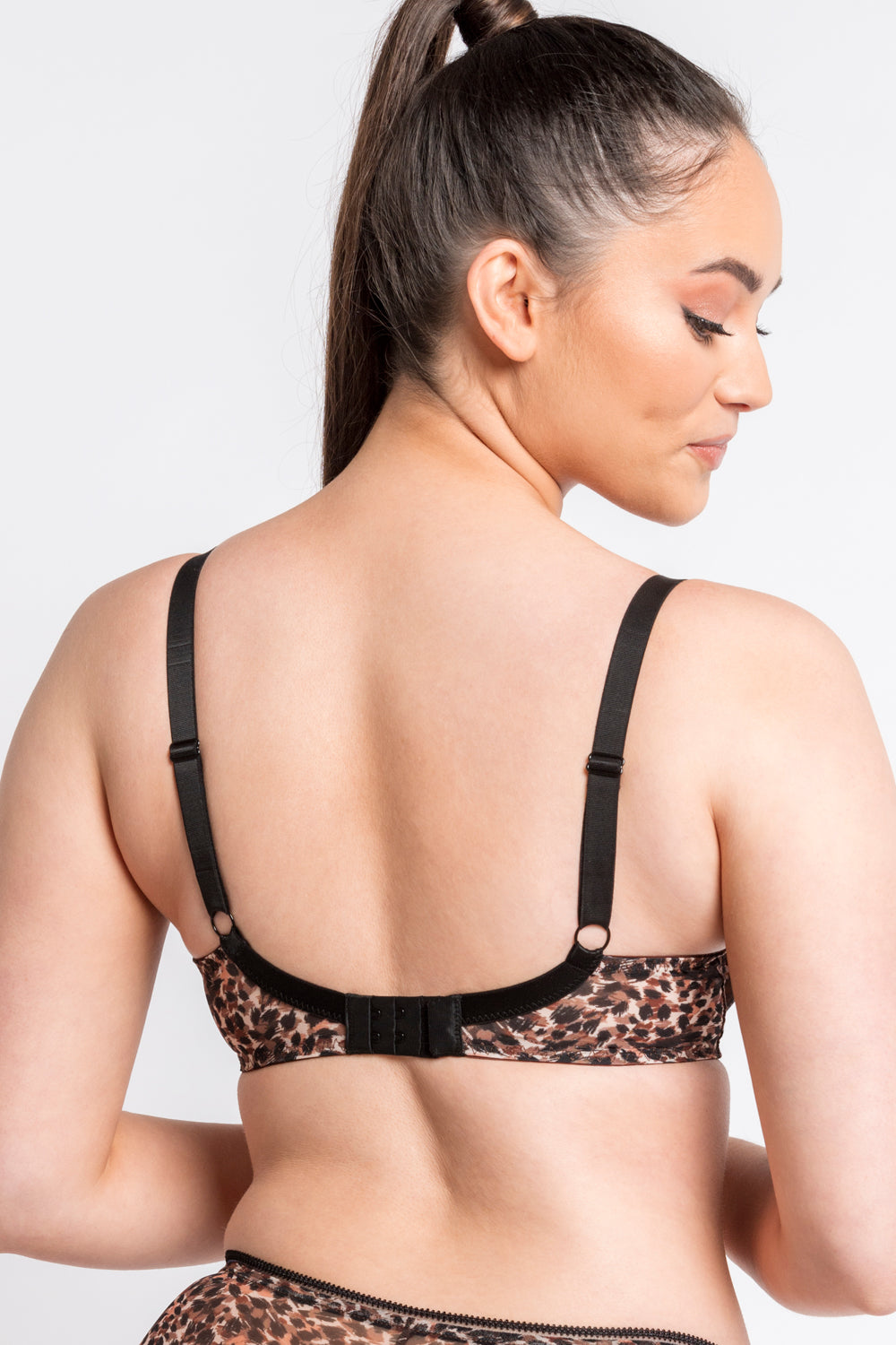 Curvy Kate Lifestyle Plunge Bra - Animal Print - source image 55669