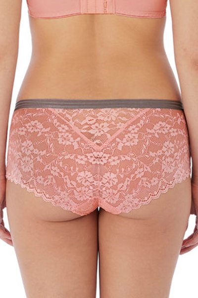 Freya Offbeat Short