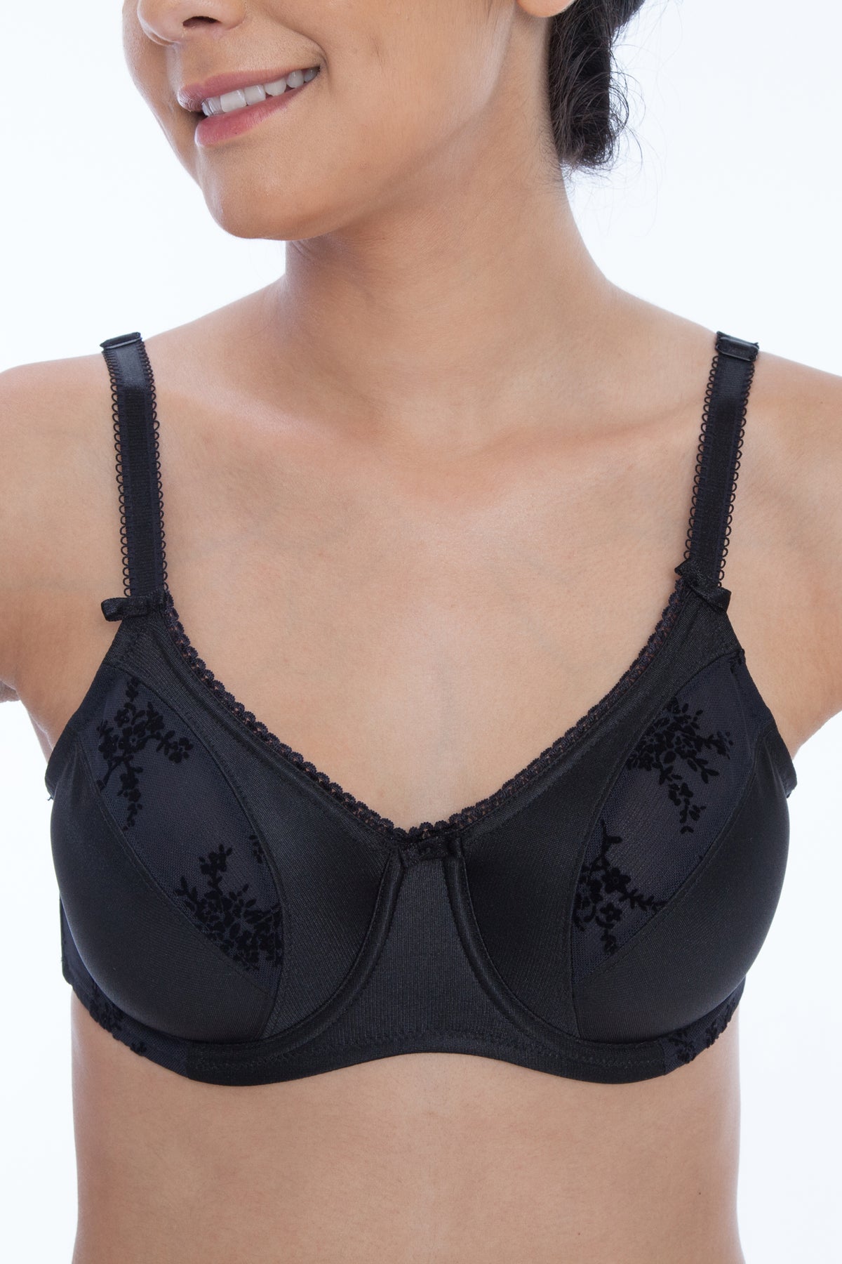Gemsli Inner Form  Minimizer Bra - Black - source image 36442