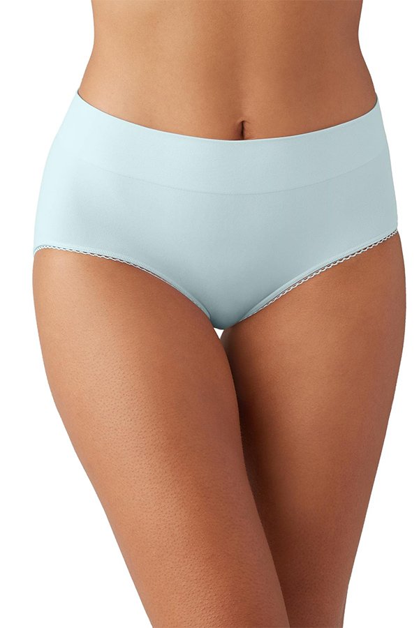 Wacoal Feeling Flexible Brief - Ether - source image 63138